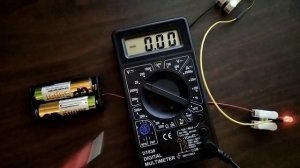 Урок 1 основы робототехники. Светодиод, резистор, клеммники, батарейка. Мультиметр, вольты