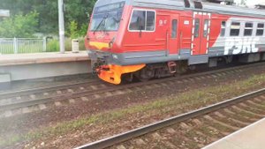 Электропоезд ЭД4М-0481 с рейсом экспресс "Москва Казанский вокзал-Голутвин".