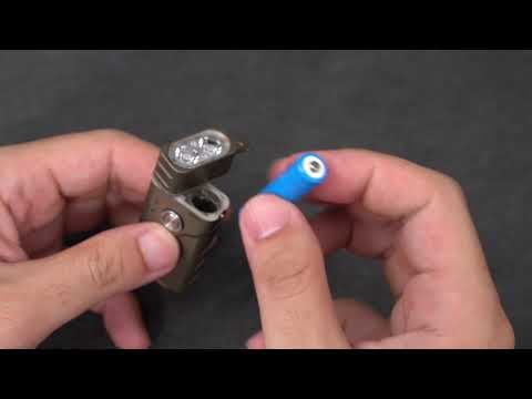 3 Steps to Open the Latch to Replace AAA battery смотреть онлайн