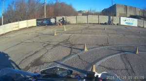 Категория А восьмерка одной рукой