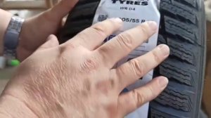 Распаковка — Зимняя шина Nokian Tyres WR D4