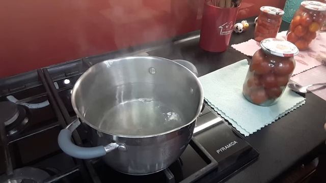 Этот рецепт покоряет своим ВКУСОМ и ПРОСТОТОЙ приготовления* Помидорки без стерилизации и пряностей смотреть онлайн