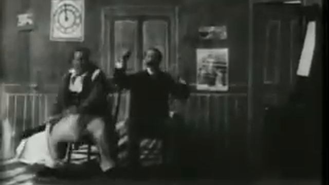 Uncle Josh In a Spooky Hotel (1900) смотреть онлайн
