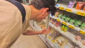 ЧТО МОЖНО КУПИТЬ НА 150 РУБЛЕЙ В ТРЁХ РАЗНЫХ МАГАЗИНАХ?!