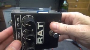 How to Repair Pro-co RAT electric guitar distortion pedal bad switch