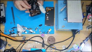 Замена сервисной батареи Google Pixel 3a