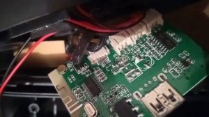 ремонт блютуз колонки отпала зарядка