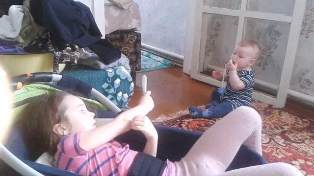 Дети играют Кирюша и Лерочка 25 марта 2016 смотреть онлайн