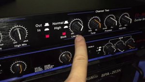 Máy Nâng Tiếng DBX EX 3000 giá 1t200 bao ship bh 12 tháng ( 0943.687.690 - 01657.159.662 zalo )