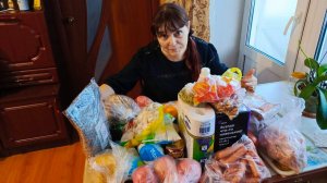 Вот это мы закупились. Сходили в магазинчики. И ведь это еще не Новый год! Влог