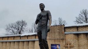 харизма на могиле Юрия Шатунова / Троекуровское кладбище 30 ноября 2024 года