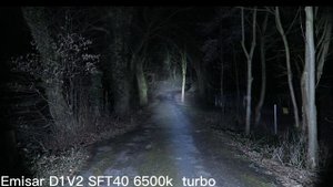 Emisar D1V2 XHP70.3 6500k - Emisar D1V2 SFT40 6500K turbo comparison