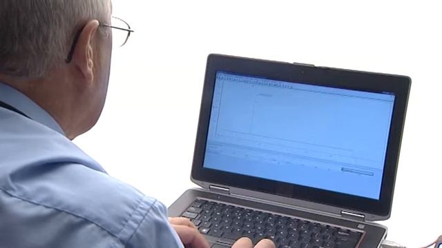 Fácil localizar averías con registradores de datos de Webtec HPM, parte 1- Introduciendo la gama HP смотреть онлайн