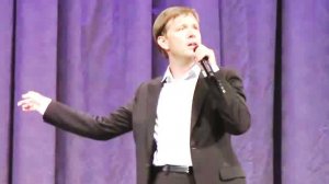 Песня "Хвастать, милая, не стану!" Живо и артистично исполнил!