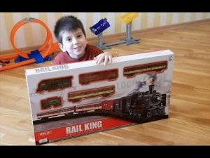 Веселый поезд Rail King c дымом