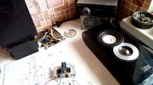 Хороший Мощный Усилитель Звука на транзисторах D718 или КТ819 бм.