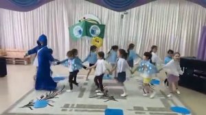 Музыкально экологическая игра "Ходят капельки по кругу"