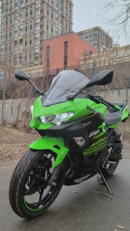 Визитная карточка бренда KAWASAKI