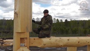 Уроки рубки каркасно - бревенчатых домов. Узлы каркаса, фермы и дугообразные стропила.