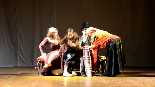 Інсценівка "За двома зайцями" (М.Старицький) смотреть онлайн