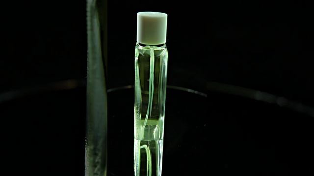 Аромат Lacoste, а какие твои любимые духи? смотреть онлайн