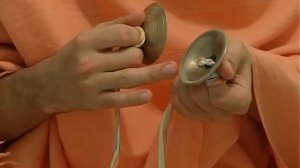 Искусство игры на караталах   01   Постановка рук