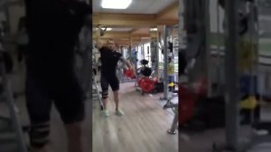 Выпады с гирей