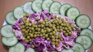 Бюджетный салат из свеклы. Вкусно и просто!