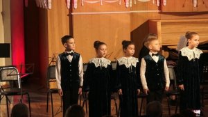 Музыка Игоря Кадомцева, слова Петра Синявского "Семицветная дорога"