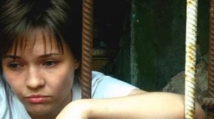В сырой и мрачной больнице тюремной Люся Калгина