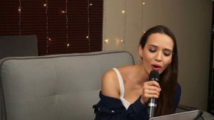 Юлия Довганишина - Этот большой мир («Москва — Кассиопея») #диванконцерт