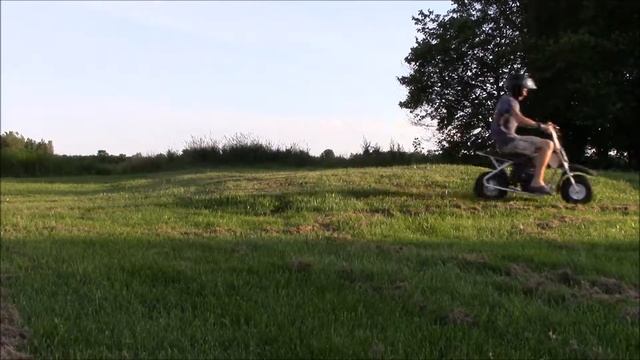 Glow in the dark paint on a Mini Bike смотреть онлайн