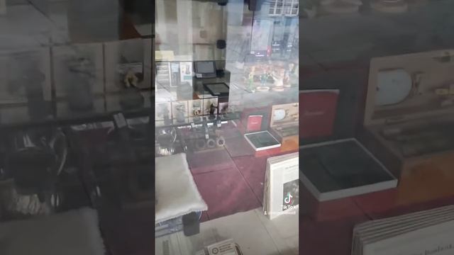 Антикварная лавка. Что можно купить? смотреть онлайн