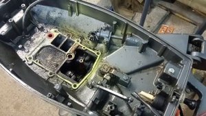 Лодочный мотор Маринер 15 . Отключается один цилиндр. К чему бы это?