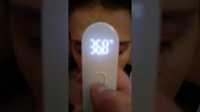 Xiaomi Mi Home iHealth Thermometer (from gearbest.com)