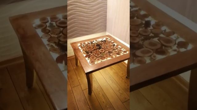 Оригинальный дубовый журнальный столик. Epoxy resin table.