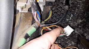 Mazda 6 2006 г. в. Установка сигнализации s96 по аналогу с автозапуском, реализуем аналоговый slave.