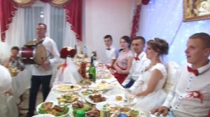 Коломийки на українському весіллі жартівливі пісні баттли