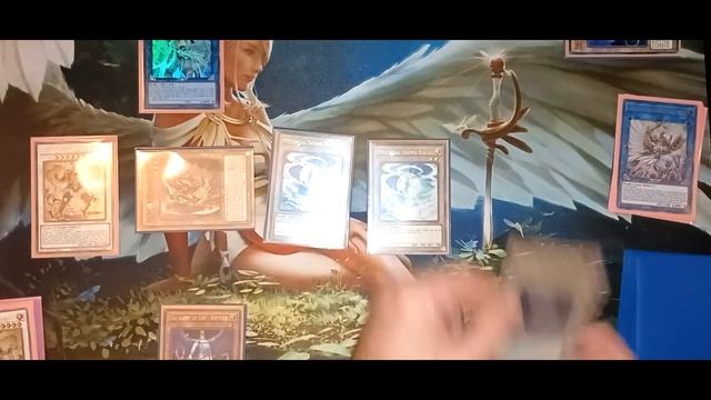 2cc (2 card combo series) Ep 23: What is the deal with this board?! смотреть онлайн