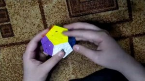 Как переворачиваются углы на кубиках Рубика