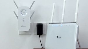 TP Link RE650 vs RE450 – Which Wi-Fi Range Extender Offers Better Performance?