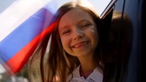 Крылья России над нами