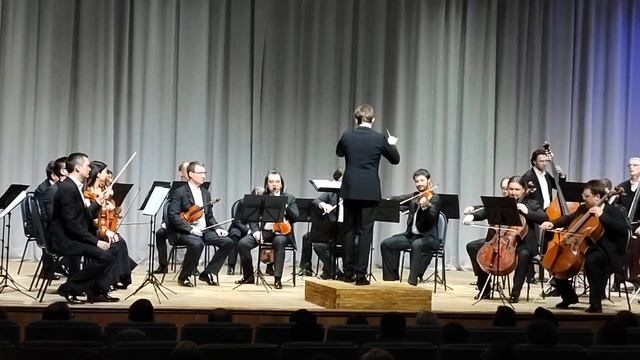 Выступление оркестра "Виртуозы Москвы" в Кино-концертном зале "Панорама" (г. Тверь, 06.04.2024)(3)