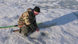 Рыбалка в Карелии на лесном озере!