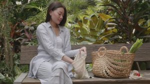 7246449-uhd_3840_2160_25fps