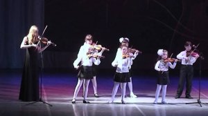 Полина Чиркина (8 лет) - ансамбль скрипачей, отчетный концерт школы искусств