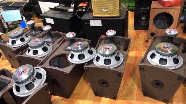 Tưng bưng giảm giá.loa full xịn giá chỉ 4.300k/1 đôi смотреть онлайн