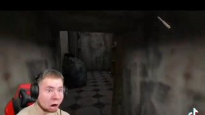 тик так играет в гренни