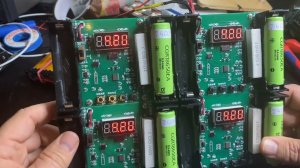 XH-M240 18650 LiPo Capacity Tester Deutsch