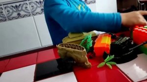 Продолжаем играть в войнушку.